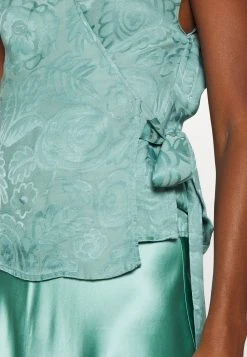 Samsøe Samsøe MERRILL - Blouse Women 12 Samsøe Samsøe MERRILL - Blouse Women -Univers de la Mode Boutique 8bbb35c6a64f4b79a4c3321362baa867