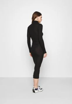 Samsøe Samsøe CUPIDON DRESS - Robe pull Women -Univers de la Mode Boutique 971d65f6718a49acbaee5f1956e2c391