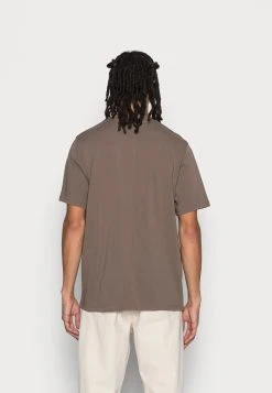 Samsøe Samsøe NORSBRO - T-shirt basique Men -Univers de la Mode Boutique 9af9d79cb8794abca61282a1c47ab6c1