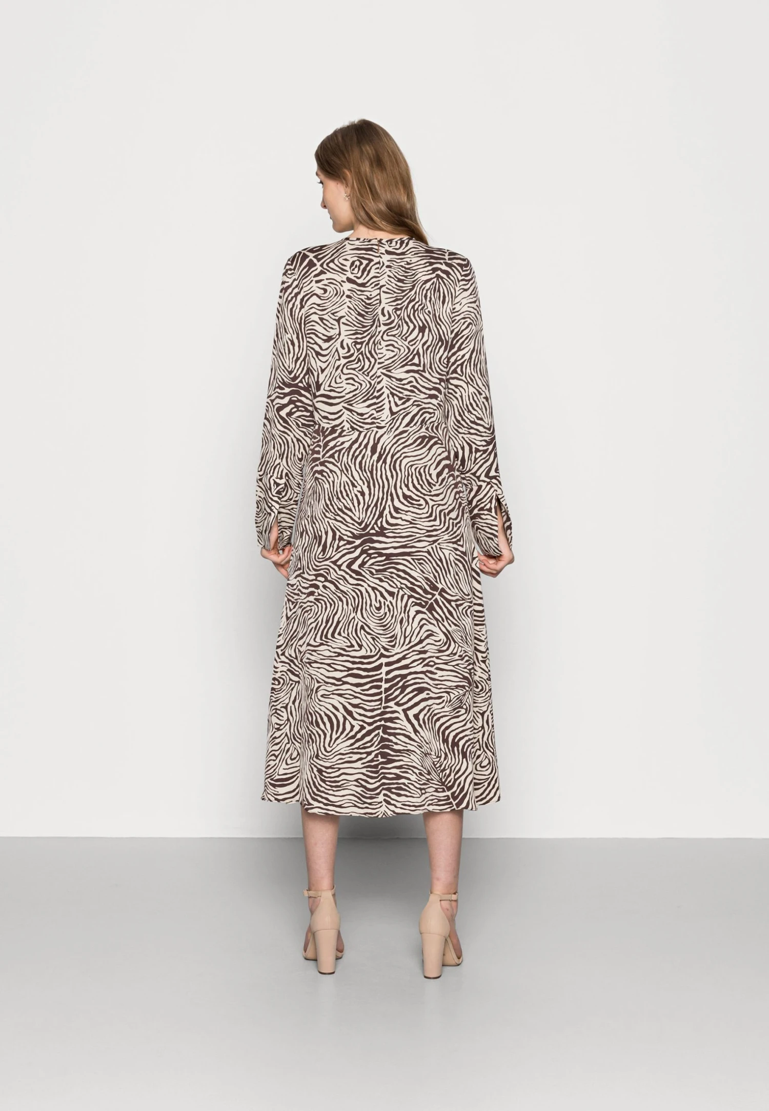 Samsøe Samsøe RAMI DRESS - Robe de jour Women 5 Samsøe Samsøe RAMI DRESS - Robe de jour Women – Image 3