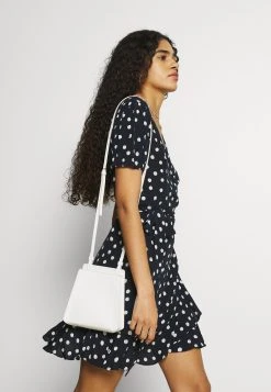 Sams&oslash;e Sams&oslash;e LINETTA DRESS - Robe de jour Women -Univers de la Mode Boutique a28cdb0a8af94518ab2a4fe7e904bce2