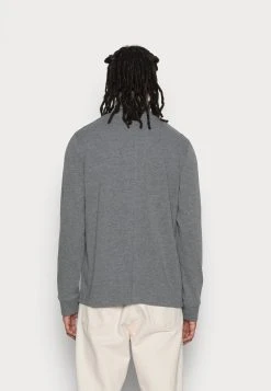 Samsøe Samsøe NORSBRO TURTLENECK - T-shirt à manches longues Men 11 Samsøe Samsøe NORSBRO TURTLENECK - T-shirt à manches longues Men -Univers de la Mode Boutique a4c1961876f64493b87f2a428adae09d