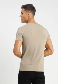 Samsøe Samsøe KRONOS - T-shirt basique Men -Univers de la Mode Boutique a6aa3269f9ac476e9376e174f6ba194a