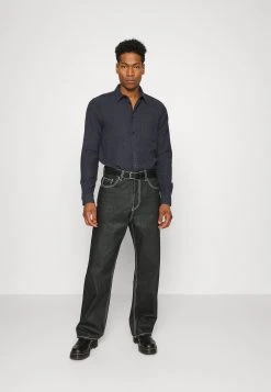 Samsøe Samsøe LIAM SHIRT - Chemise Men 12 Samsøe Samsøe LIAM SHIRT - Chemise Men -Univers de la Mode Boutique ad29f66627654a27a556e6a5652afb95