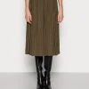 Samsøe Samsøe UMA SKIRT - Jupe plissée Women 2 Samsøe Samsøe UMA SKIRT - Jupe plissée Women -Univers de la Mode Boutique b5256f01533b4f898e873f5a53001867