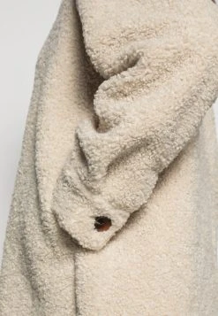 Sams&oslash;e Sams&oslash;e AYLIN JACKET - Veste d'hiver Women -Univers de la Mode Boutique b677b8759508463c948589a8ff613f6d