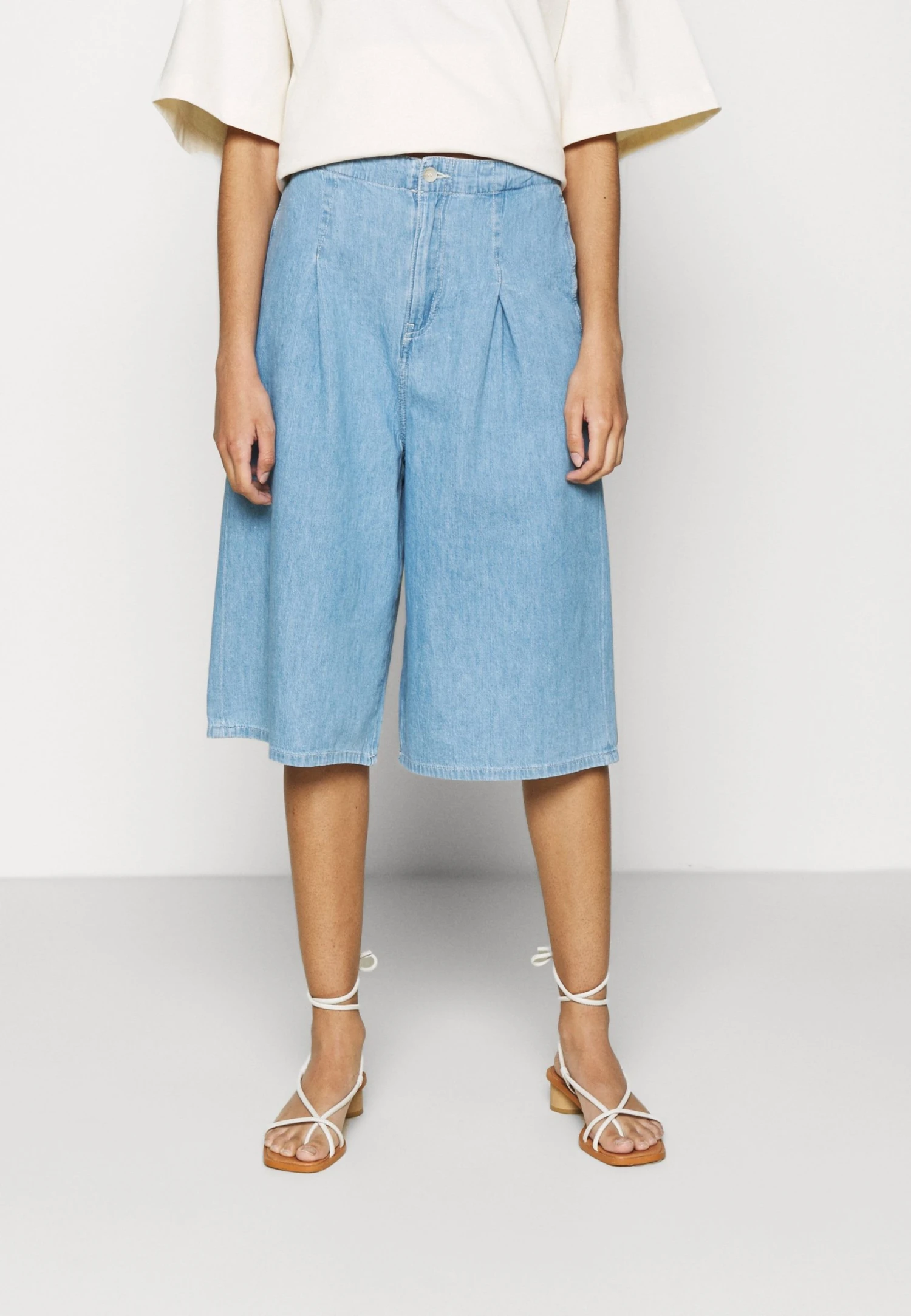 Samsøe Samsøe LEILA - Short en jean Women 3 Samsøe Samsøe LEILA - Short en jean Women