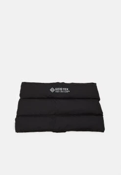 Samsøe Samsøe SHASTA NECK WARMER - Écharpe Women 7 Samsøe Samsøe SHASTA NECK WARMER - Écharpe Women -Univers de la Mode Boutique c1ac577fa744424983cc1618c7b18c04