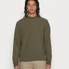 Samsøe Samsøe KOFA - Sweatshirt Men 2 Samsøe Samsøe KOFA - Sweatshirt Men -Univers de la Mode Boutique c4cce422386e40ed92620b10086676b6