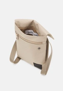 Samsøe Samsøe COBETT NECK UNISEX - Sac bandoulière All -Univers de la Mode Boutique c9d999a54cf9462baf11c9594c4b6715