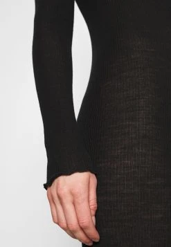 Samsøe Samsøe CUPIDON DRESS - Robe pull Women -Univers de la Mode Boutique cb30513d10e8441b876dd101a956e420