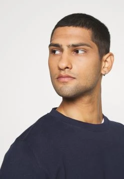 Sams&oslash;e Sams&oslash;e ARRIE - T-shirt à manches longues Men -Univers de la Mode Boutique cd457b8dd0ee4e43ba2b38edb0096dd6