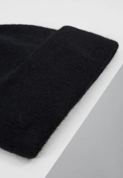 Samsøe Samsøe NOR HAT - Bonnet Women -Univers de la Mode Boutique d6c53e5c05c1436d9f0fab264f80f11f