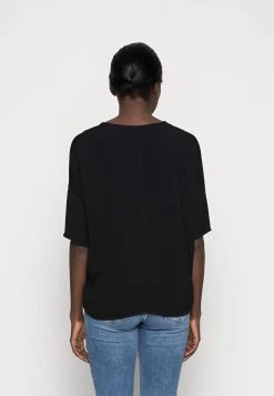 Samsøe Samsøe MAINS V NECK - Blouse Women -Univers de la Mode Boutique db72e2cb839b43bea8814b33e0597e0a