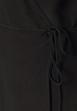 Samsøe Samsøe BRITT WRAP DRESS - Robe de jour Women -Univers de la Mode Boutique e1e40ed503c34443aabeb16a6787aa59