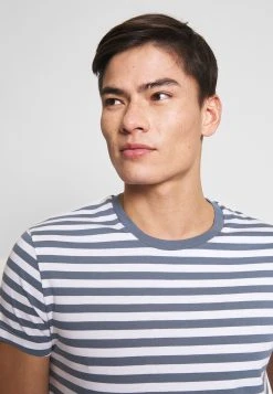 Samsøe Samsøe PATRICK - T-shirt imprimé Men -Univers de la Mode Boutique e381d49bd23f4642bd2ad59cf7af72b6