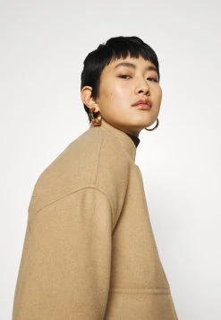 Samsøe Samsøe ZIRA JACKET - Veste légère Women -Univers de la Mode Boutique e39ee07055c54c2b839c5e85b1c9c702