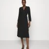 Samsøe Samsøe BRITT WRAP DRESS - Robe de jour Women -Univers de la Mode Boutique e4e95358301f435fa4c15e5527706194