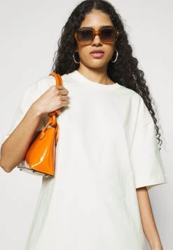 Sams&oslash;e Sams&oslash;e T-shirt basique Women -Univers de la Mode Boutique ee555bf8a645457baf1e413443b7c000