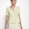Samsøe Samsøe PETUNIA BLOUSE - Blouse Women -Univers de la Mode Boutique eec2c61e3129495d9b808f6c1587c274