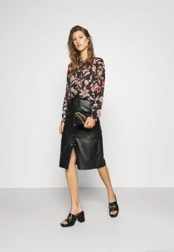 Samsøe Samsøe ELMY - Chemisier Women 9 Samsøe Samsøe ELMY - Chemisier Women -Univers de la Mode Boutique f3382687ec5d43a7a2581fdb7f0a5820