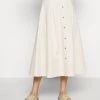 Samsøe Samsøe ROWENA SKIRT - Jupe trapèze Women -Univers de la Mode Boutique f3788e2207b2459abb645f95d2997ad0