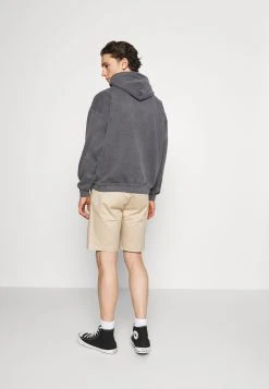 Samsøe Samsøe ANDY - Short Men 11 Samsøe Samsøe ANDY - Short Men -Univers de la Mode Boutique fa8f1b28bf914188a563c185769158d4