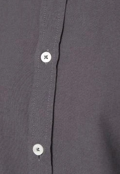 Samsøe Samsøe LIAM SHIRT - Chemise Men 19 Samsøe Samsøe LIAM SHIRT - Chemise Men -Univers de la Mode Boutique ff9ad6c35fe047e8abeaeecd681d941d